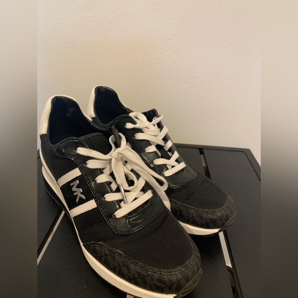 Michael Korea wedge sneaker